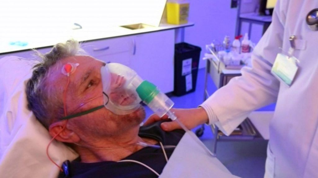 En México mueren al día 165 personas por tabaquismo - Enfermo-de-EPOC-que-va-a-ser-sometido-a-implantación-de-válvulas-en-los-bronquios-efe-1024x576