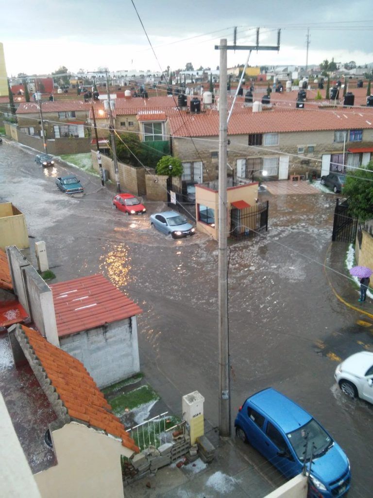 Inundaciones en Puebla y Guadalajara - Geovillas-del-Sur-adrian-bicho-2-768x1024