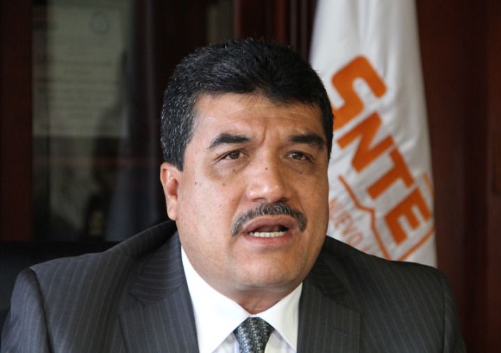 Vinculan a proceso por fraude a líder de SNTE en Nuevo León