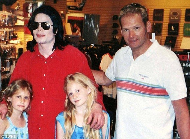 Michael Jackson tenía una fijación por el hijo de su doctor - Harriet