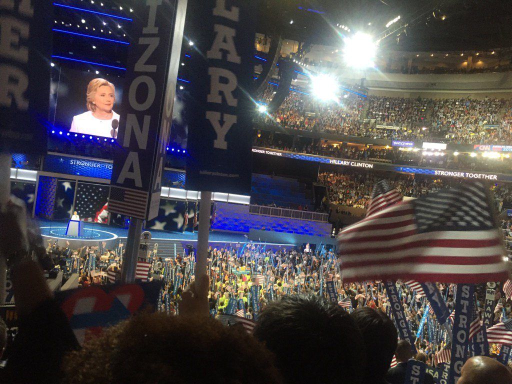 "Nosotros no construiremos un muro, construiremos garantías": Hillary Clinton - Hillary-Clinton-yvonnewingett-1024x768