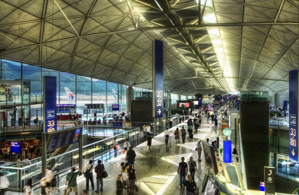 Los 15 aeropuertos con mayor tráfico de pasajeros en el mundo - Hong-Kong-International-Airport-1024x668