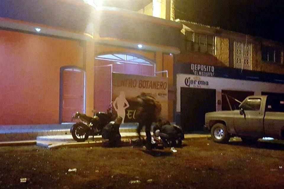 Balacera contra clientes en bar en Michoacán deja un muerto y cuatro heridos