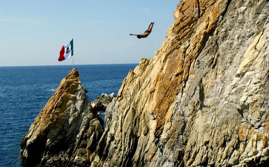 Derrumbes en La Quebrada de Acapulco