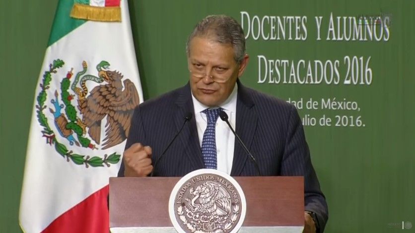 Lo que hace la CNTE es extorsión: presidente de la ABM - Luis-Robles-Miaja-Presidencia