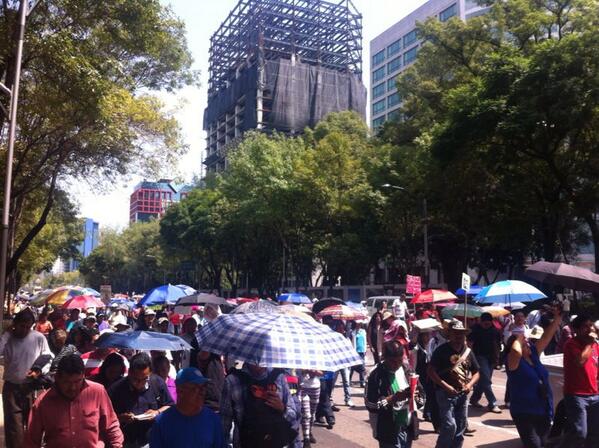 Reanuda CNTE diálogo con Segob - Marcha-CNTe-7