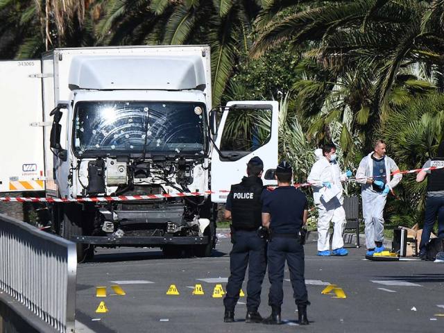 Continúa desaparecida una mexicana tras ataque en Niza - Niza-BFMTV