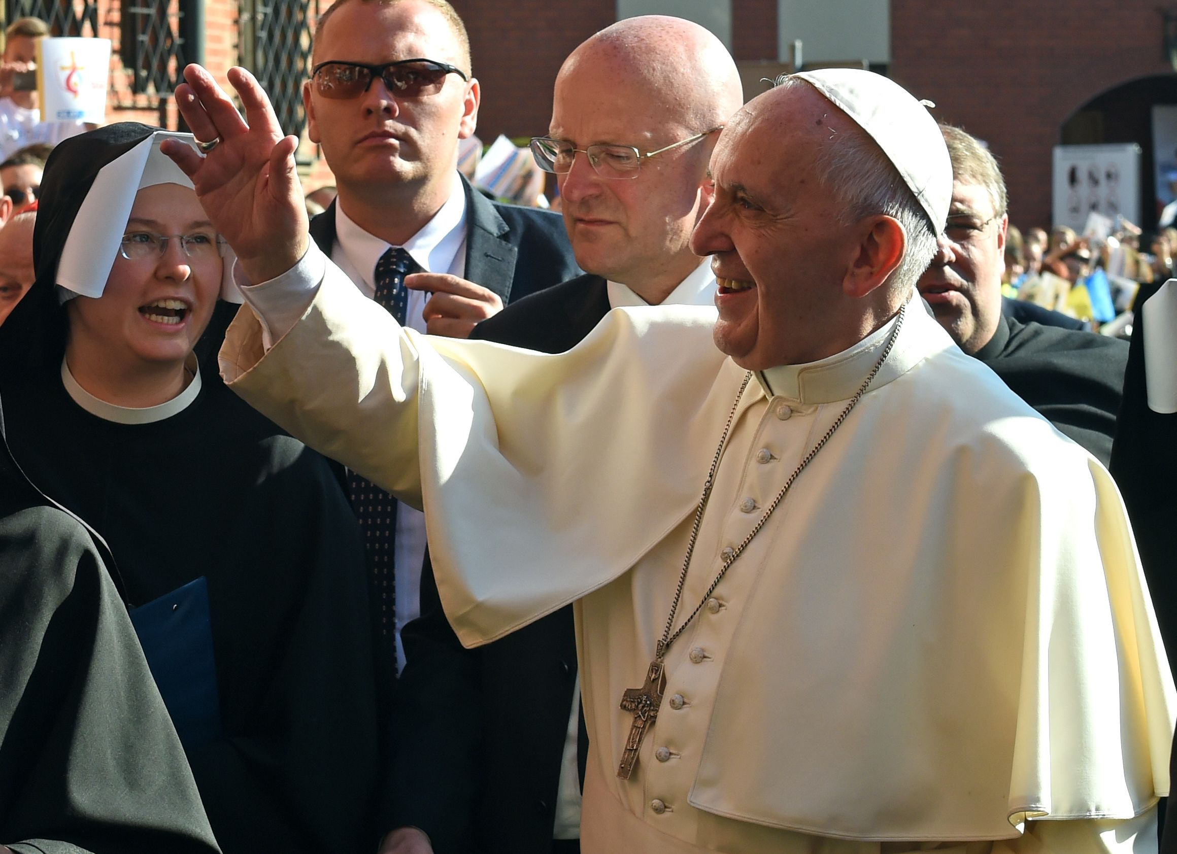 “No venceremos al terror con más terror”: Papa Francisco