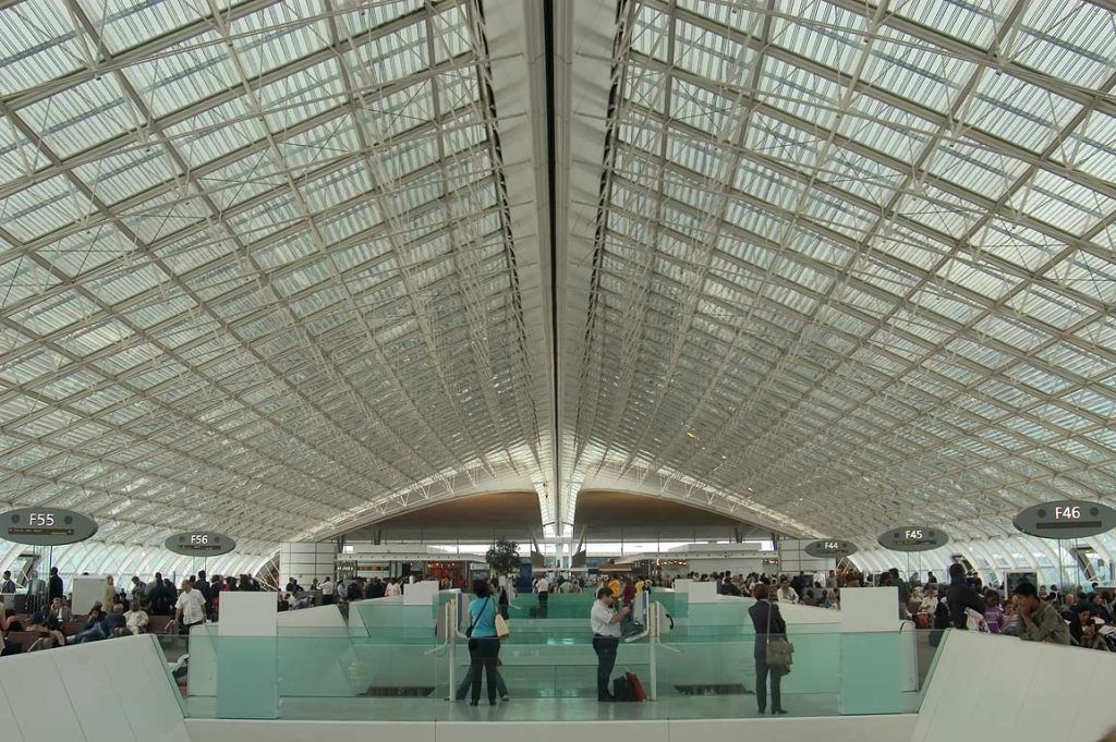 Los 15 aeropuertos con mayor tráfico de pasajeros en el mundo - Paris-Charles-de-Gaulle-Airport-1024x681