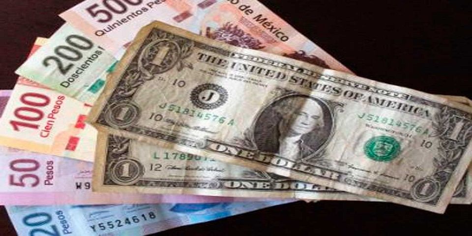 Cierra dólar hasta en 19.11 pesos a la venta Cierra dólar hasta en 19.11 pesos a la venta