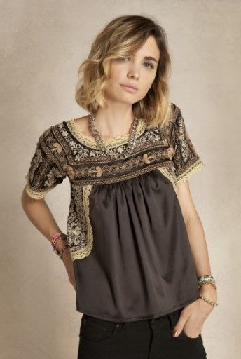 Acusan a marca de ropa argentina de plagiar diseños zapotecas - Rapsodia-blusa-zapoteca