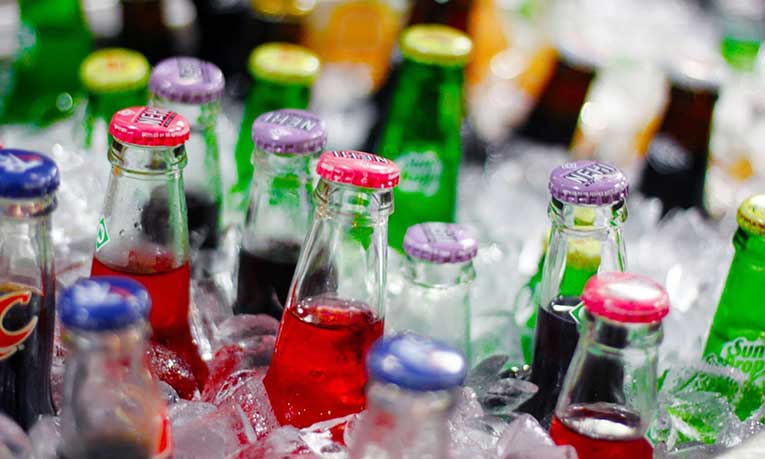 PRD propone incremento de 2 pesos al refresco por litro PRD propone incremento de 2 pesos al refresco por litro