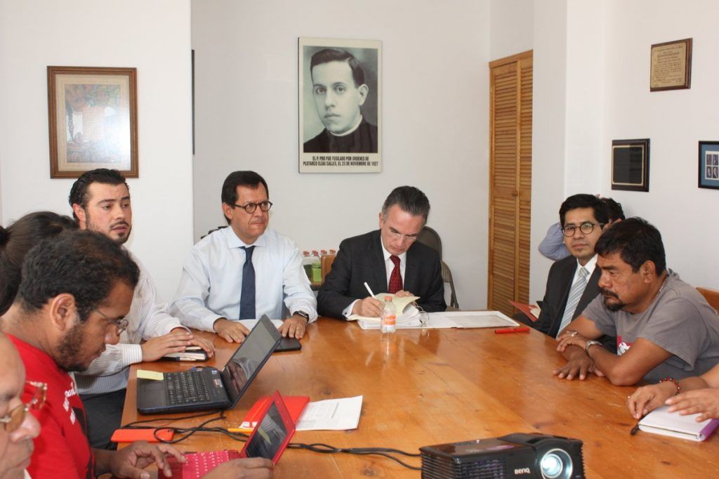 Concluye reunión de padres de los 43 con Segob y SRE - Reunión-Padres-43-Normalistas-Segob-SRE-2-1024x682