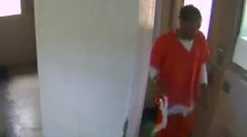 Video: reo estrangula a guardia en Ohio