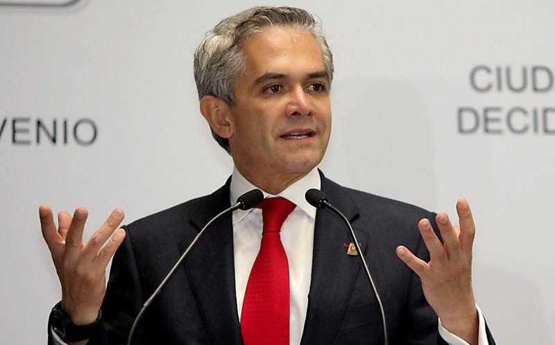 Mancera pide la verificación de placas federales