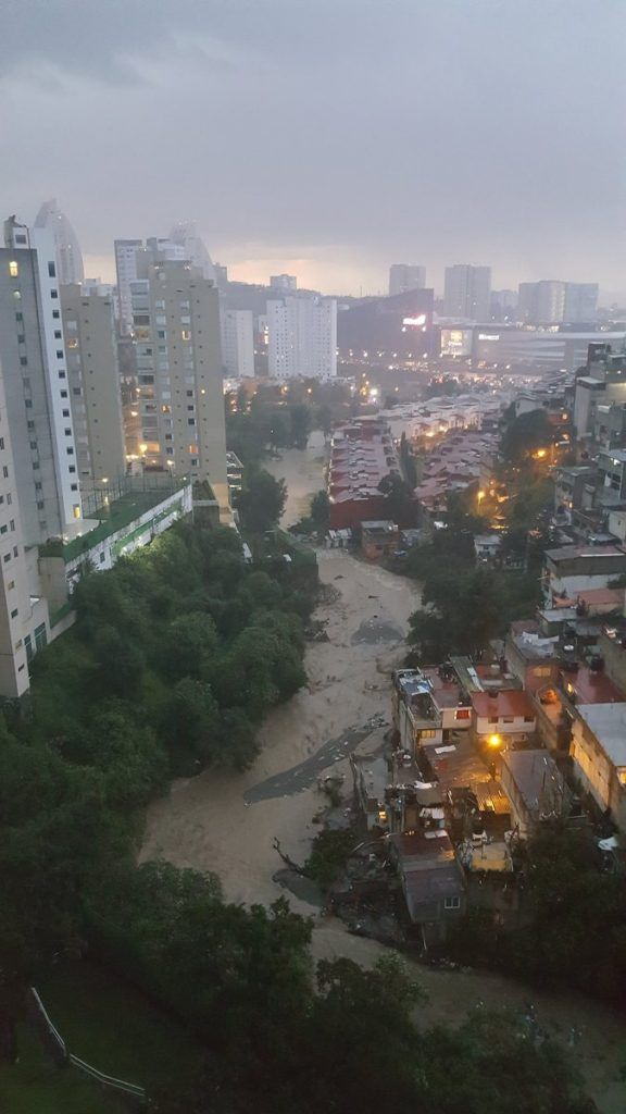 Se inunda el poniente del Valle de México - Tecamachalco-3-576x1024