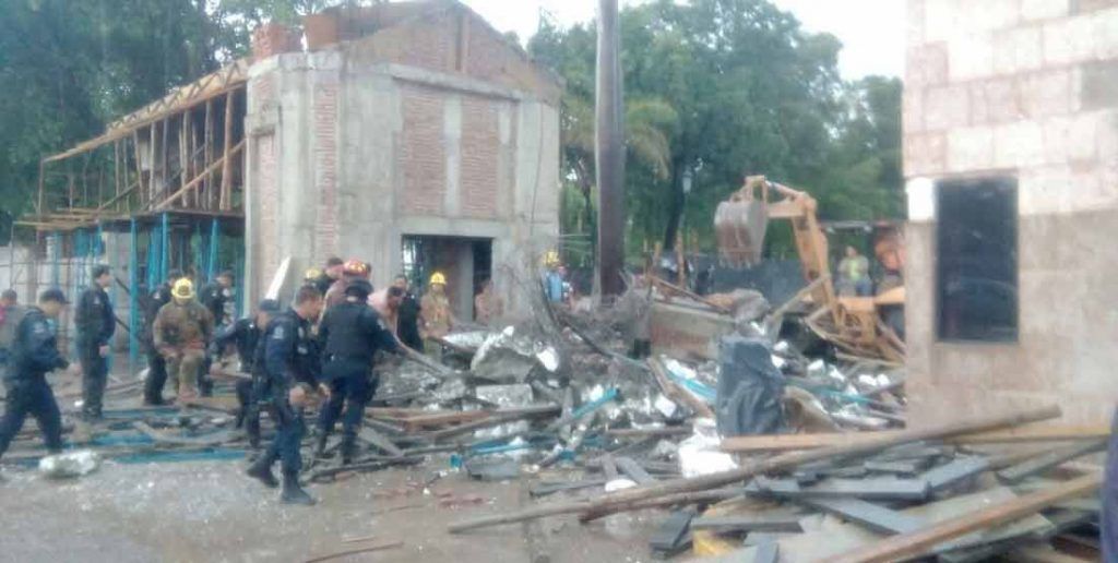 Derrumbe de construcción deja cinco muertos y siete lesionados en Sinaloa - Techo-Culiacan-Sinaloa-1024x516