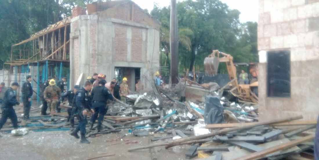 Derrumbe de construcción deja cinco muertos y siete lesionados en Sinaloa