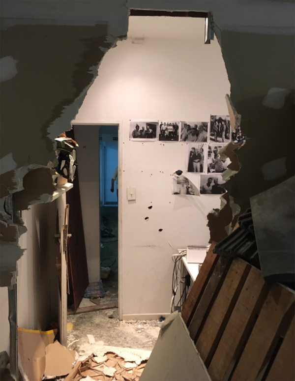 Vandalizan redacción de medio de comunicación argentino - Tiempo-Argentino-Infobae