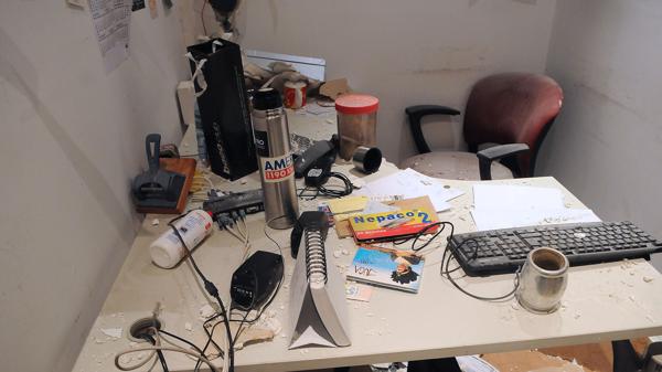 Vandalizan redacción de medio de comunicación argentino - Tiempo-Argentino-Infobae3