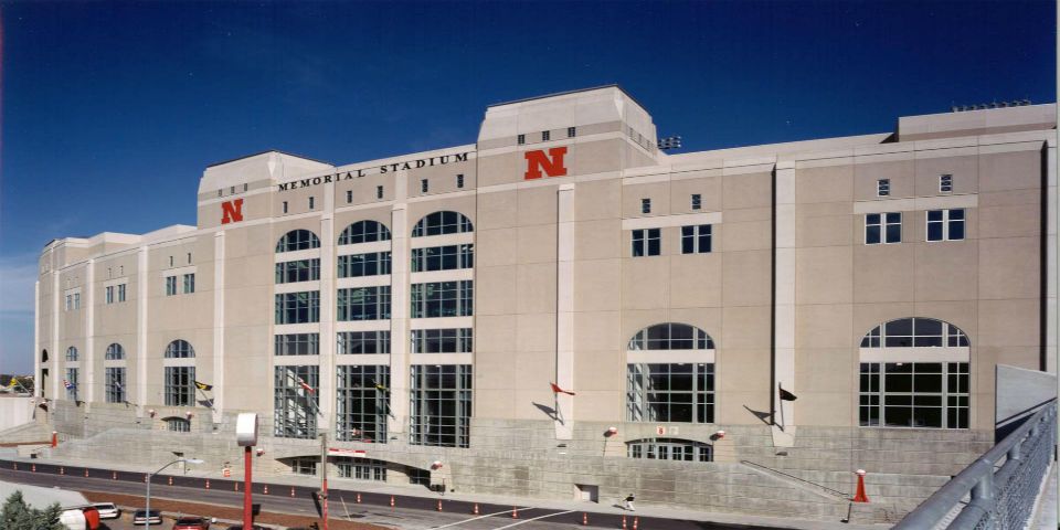 Universidad abre su estadio para jugadores de Pokemón Go Universidad abre su estadio para jugadores de Pokemón Go