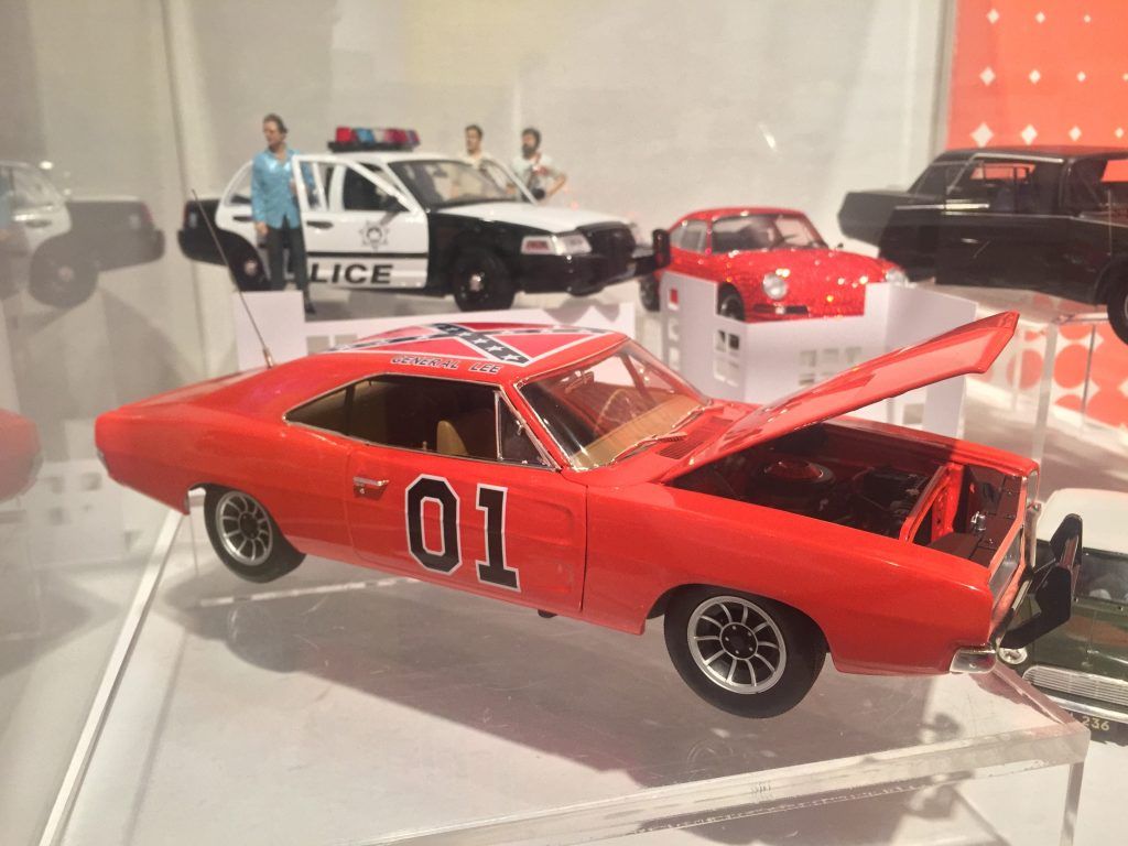 Una exposición de cochecitos para las vacaciones - Usted-recuerda-en-qué-serie-aparecía-este-coche-1024x768