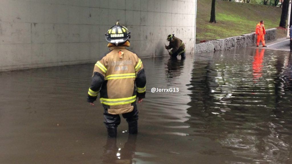 Se inunda desnivel de Viaducto - Viaducto-1024x576