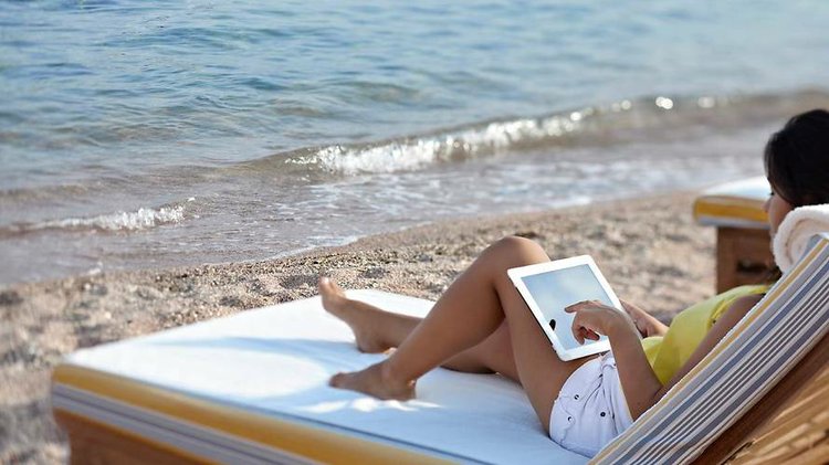 ¡Cuidado con usar el WiFi en sus vacaciones! ¡Cuidado con usar el WiFi en sus vacaciones!