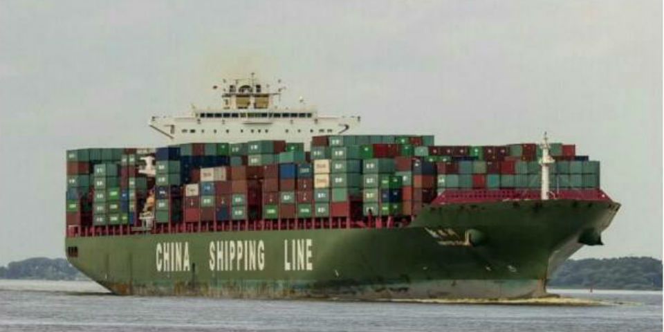 Barco choca en el Canal de Panamá Barco choca en el Canal de Panamá