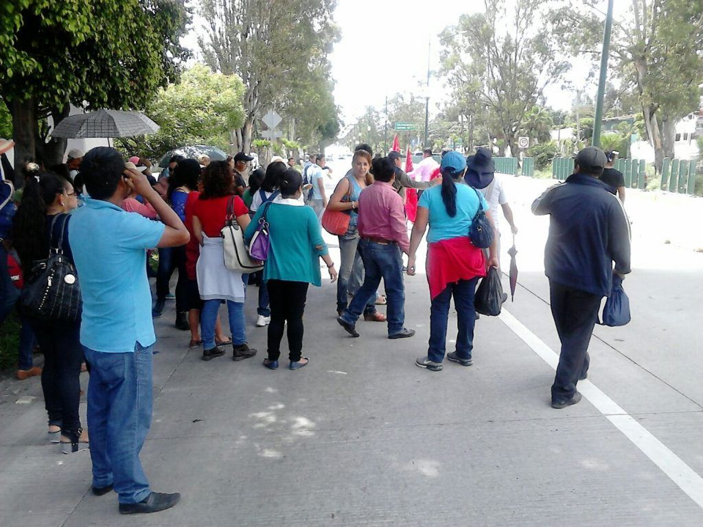 CETEG bloqueó Autopista del Sol - a03d5042-2f66-426a-bdf2-56286a592c82-1024x768