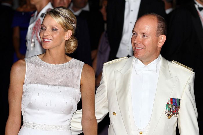 Los famosos que se casaron sin importar la edad - alberto-de-monaco-Charlene-Wittstock