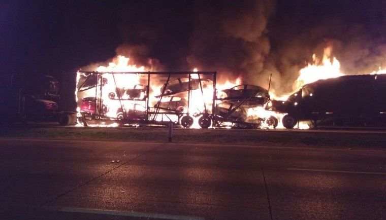 Un muerto por choque de vehículos pesados en Arco Norte