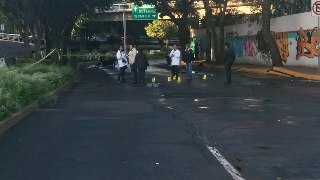 Ejecutan a hombre sobre Periférico y Míramontes - asesinato-periferico-miramontes-1-1024x576
