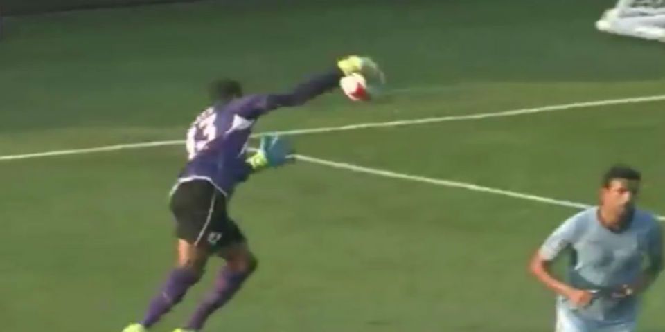 Video: el autogol que recuerda a Miguel Marín