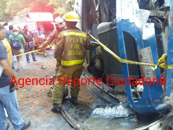 Autobús vuelca en Chiapas y deja casi 60 heridos - b03