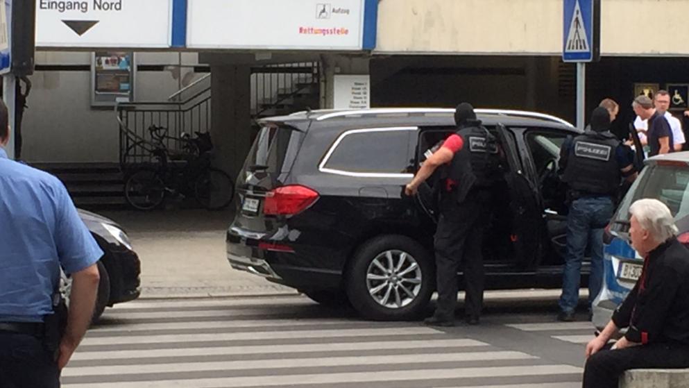 Balean a dentista en campus universitario de Berlín - balean-hospital-Alemania-Timo-Beurich-Bild