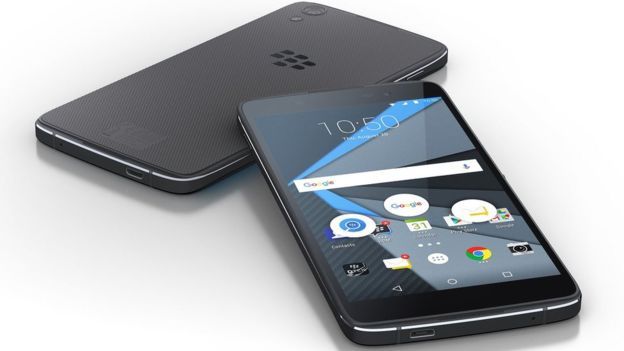 BlackBerry lanza su primer smartphone touch