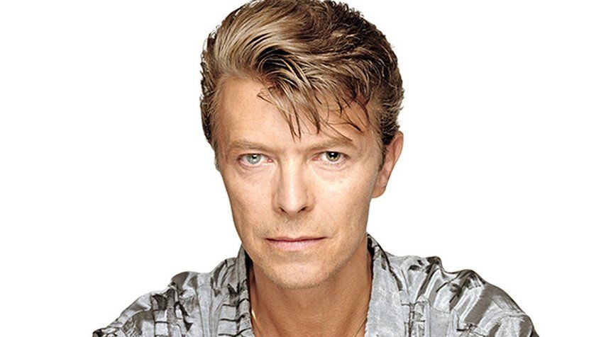 Subastan colección de arte de Bowie