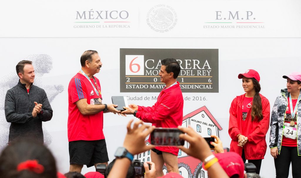 Peña Nieto felicita al Estado Mayor Presidencial - carrera-molino-del-rey-blog6-1024x605