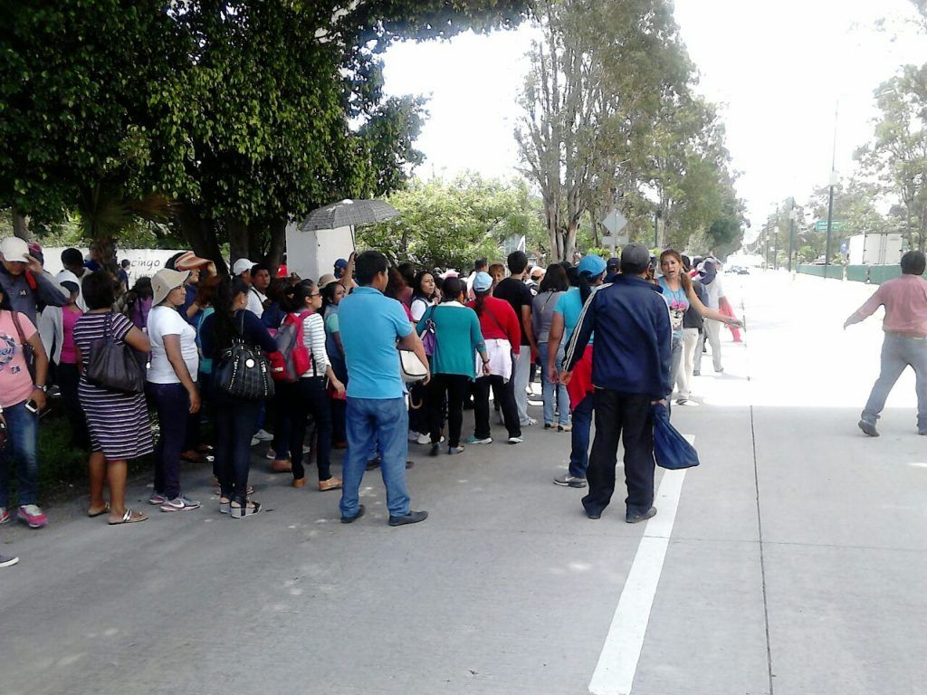 CETEG bloqueó Autopista del Sol - cd8fa085-ba10-42b8-b80d-085f6f194916-1024x768