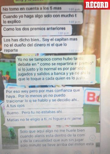 Omar Bravo y Michel Vázquez pelean por dinero - charlabravomicheldosbien01072016