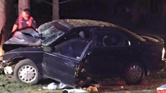 Cinco accidentes causados por Pokémon GO - choque-arbol-pokemon-go