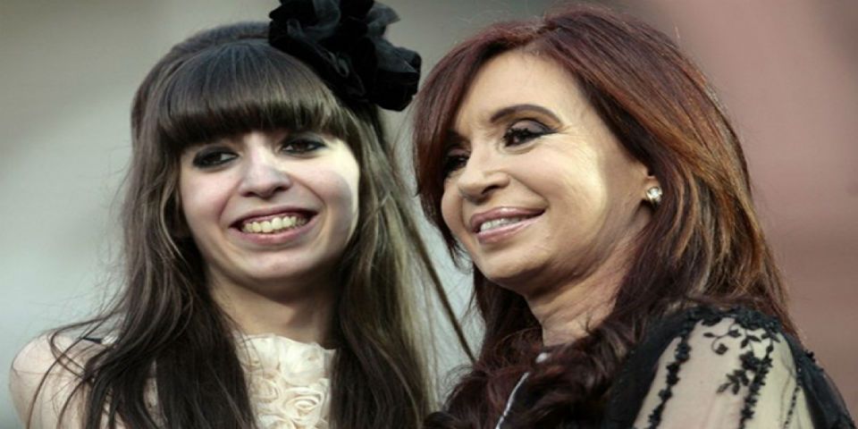 Embargan cuentas millonarias a hija de Cristina Fernández Kirchner