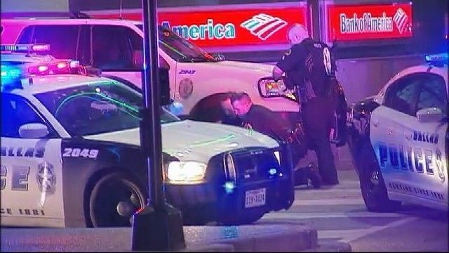 Tiroteo durante protesta en Dallas deja cinco policías muertos