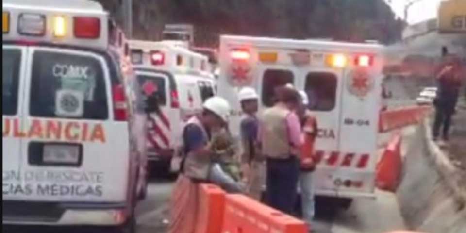 Derrumbe deja un trabajador muerto en obra del tren interurbano México-Toluca