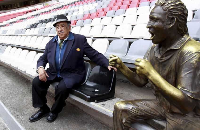 Melquiades Sánchez, La Voz del Azteca, no se retira - descarga-3