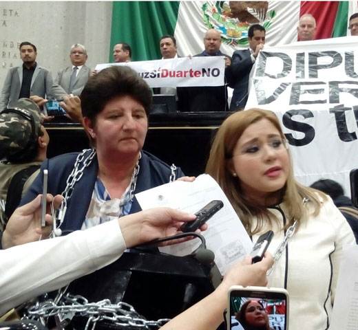 Diputados toman Congreso de Veracruz - diputadas