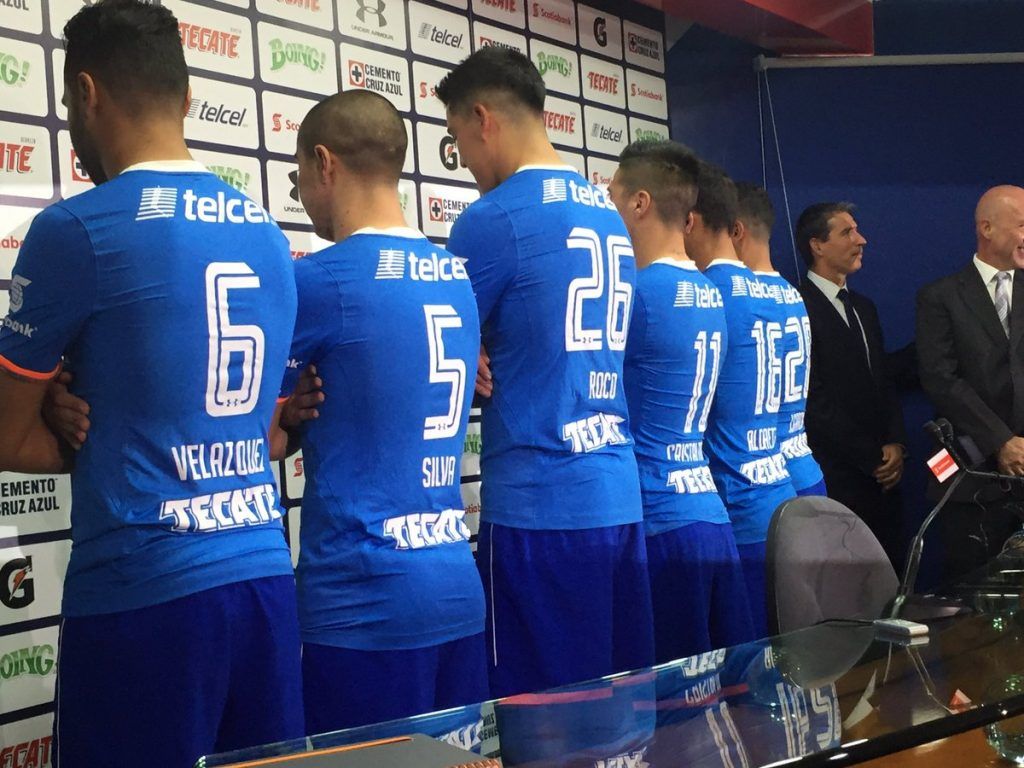 Presenta Cruz Azul a sus refuerzos para el Apertura 2016 - dorsales-cruz-azul-1024x768