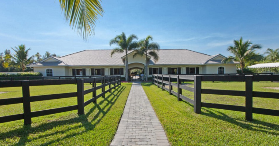 La nueva competencia entre las familias Gates y Jobs - entrada-casa-jobs