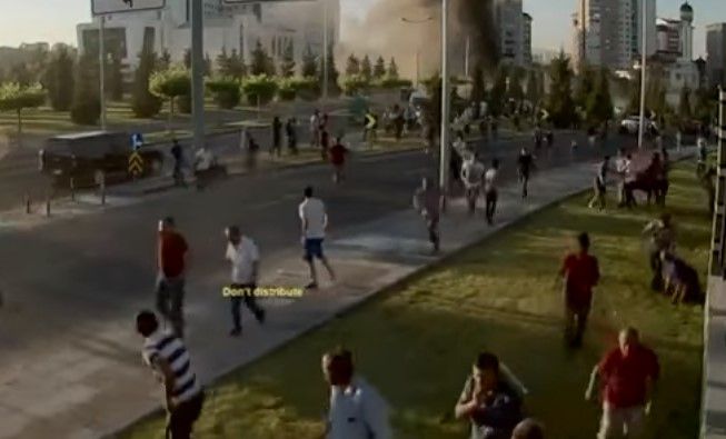 Video: huyen de explosión en palacio de presidente de Turquía